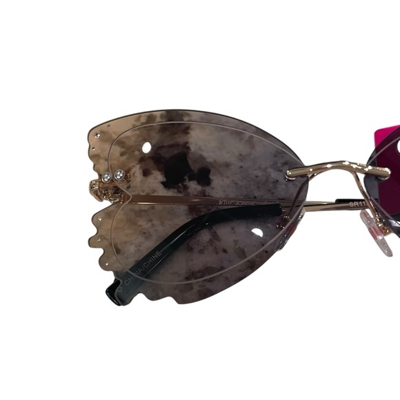 Betsey Johnson Butterfly Rimless Jewel Detail Sunglasses Gold - Picture 4 of 9